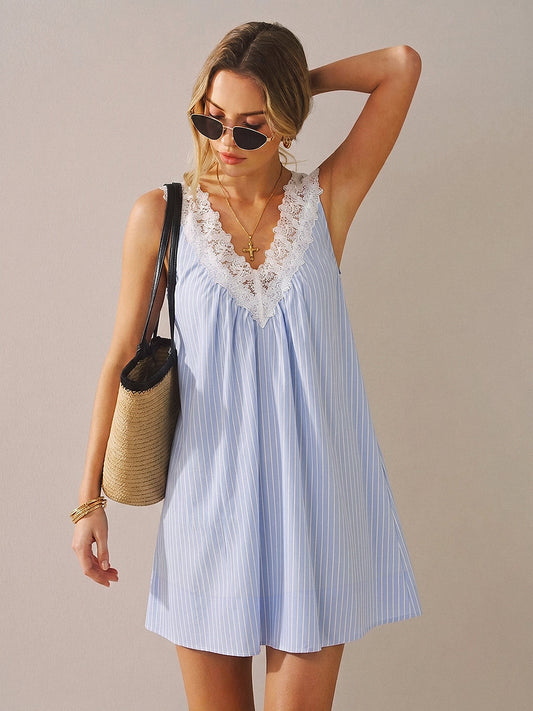 Mini abito scollato a V con pizzo a righe