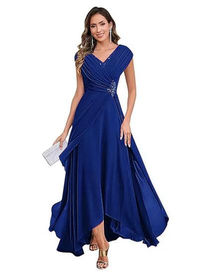 Vestito lungo in chiffon con scollo a V, pieghe incrociate e vita con perline