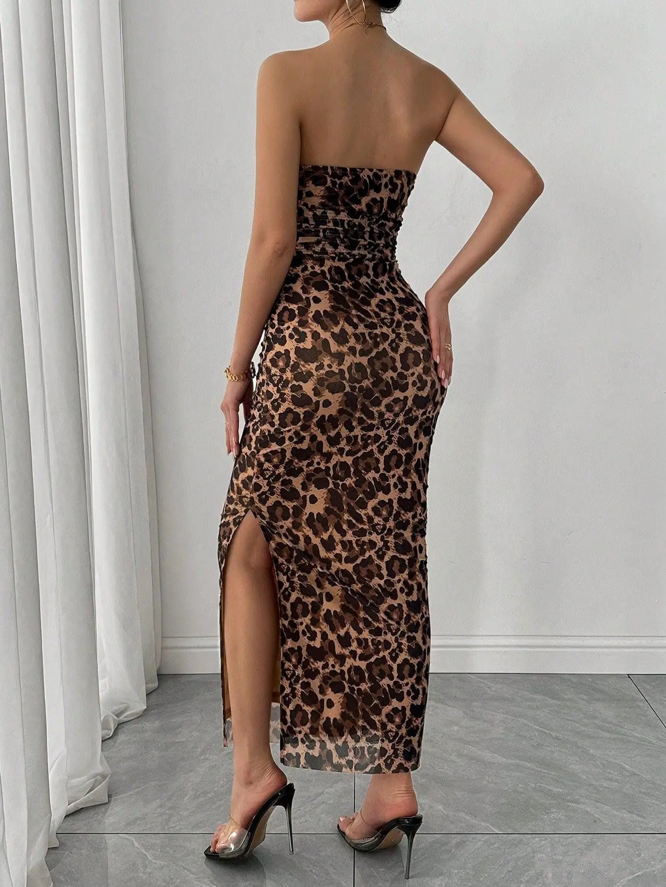 Camila | Vestido Midi Asimétrico Drapeado