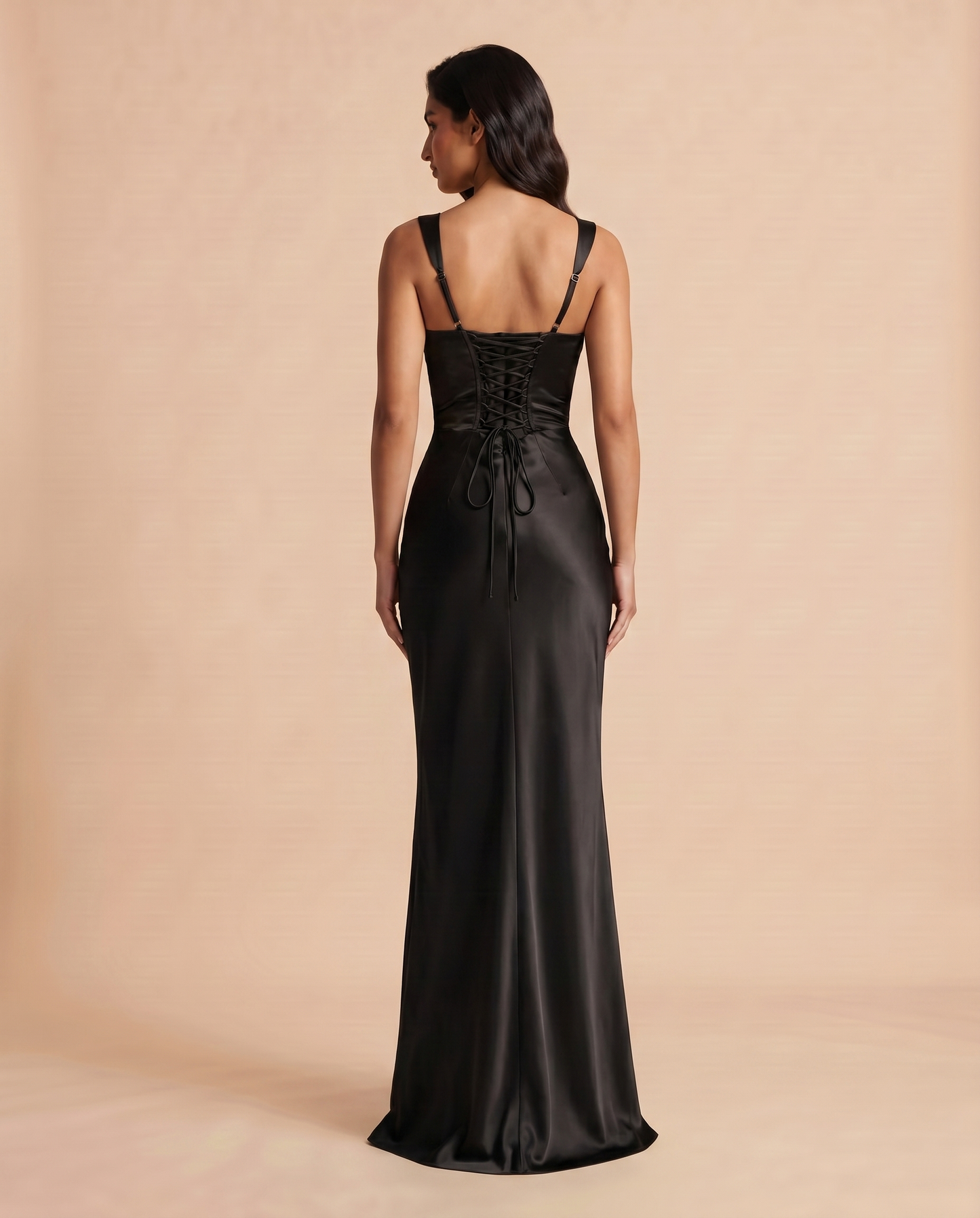 Vestido Maxi Satén con Escote Halter y Espalda Descubierta