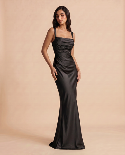 Vestido Maxi Satén con Escote Halter y Espalda Descubierta