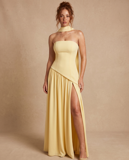 Vestido Maxi con Escote Bandeau y Fular en el Cuello