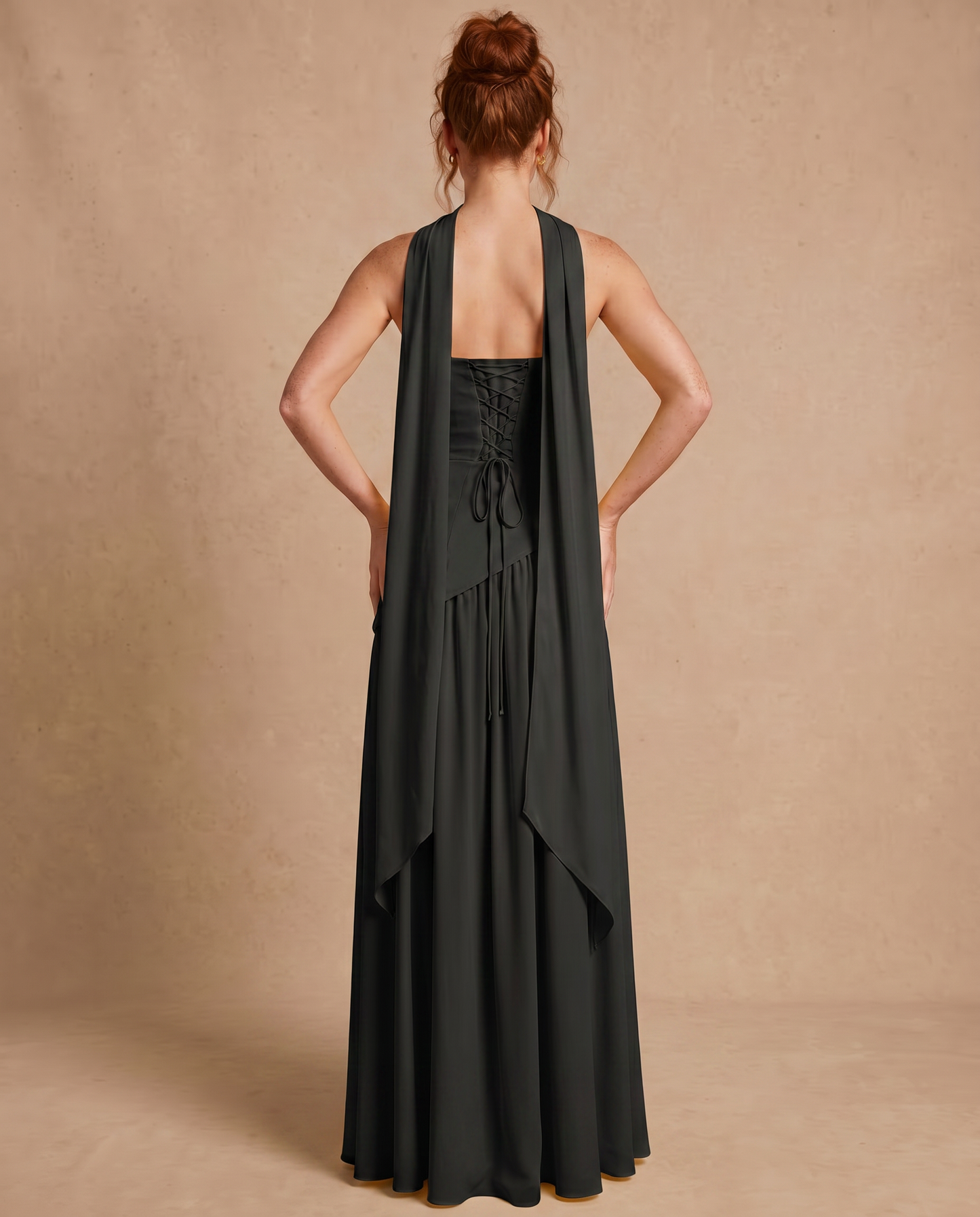 Vestido Maxi con Escote Bandeau y Fular en el Cuello